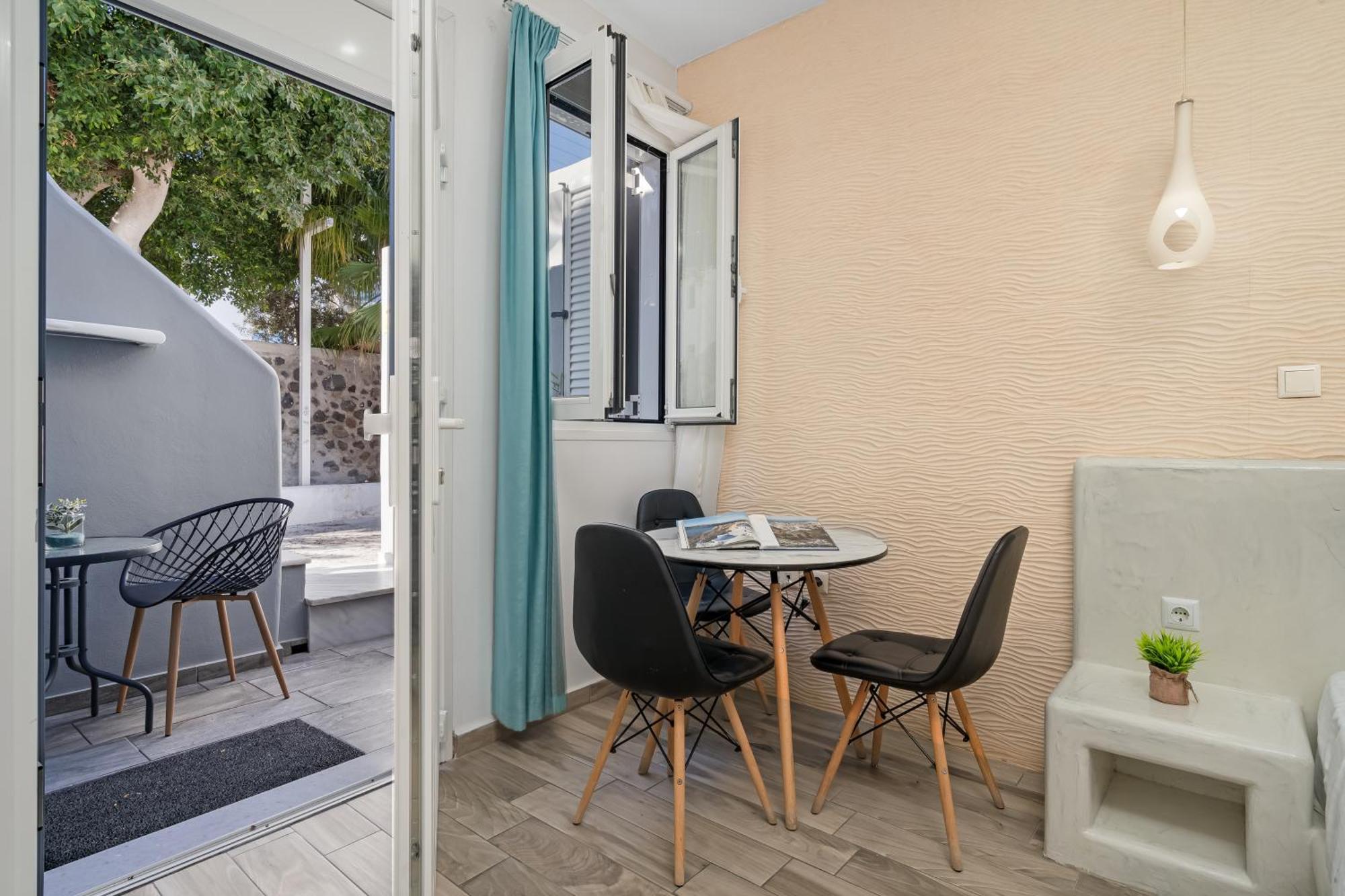 Oasis Suites Fira Firá Buitenkant foto