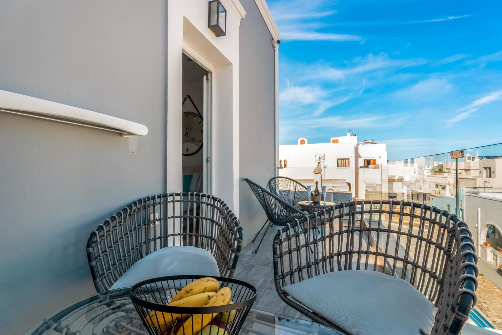 Oasis Suites Fira Firá Buitenkant foto